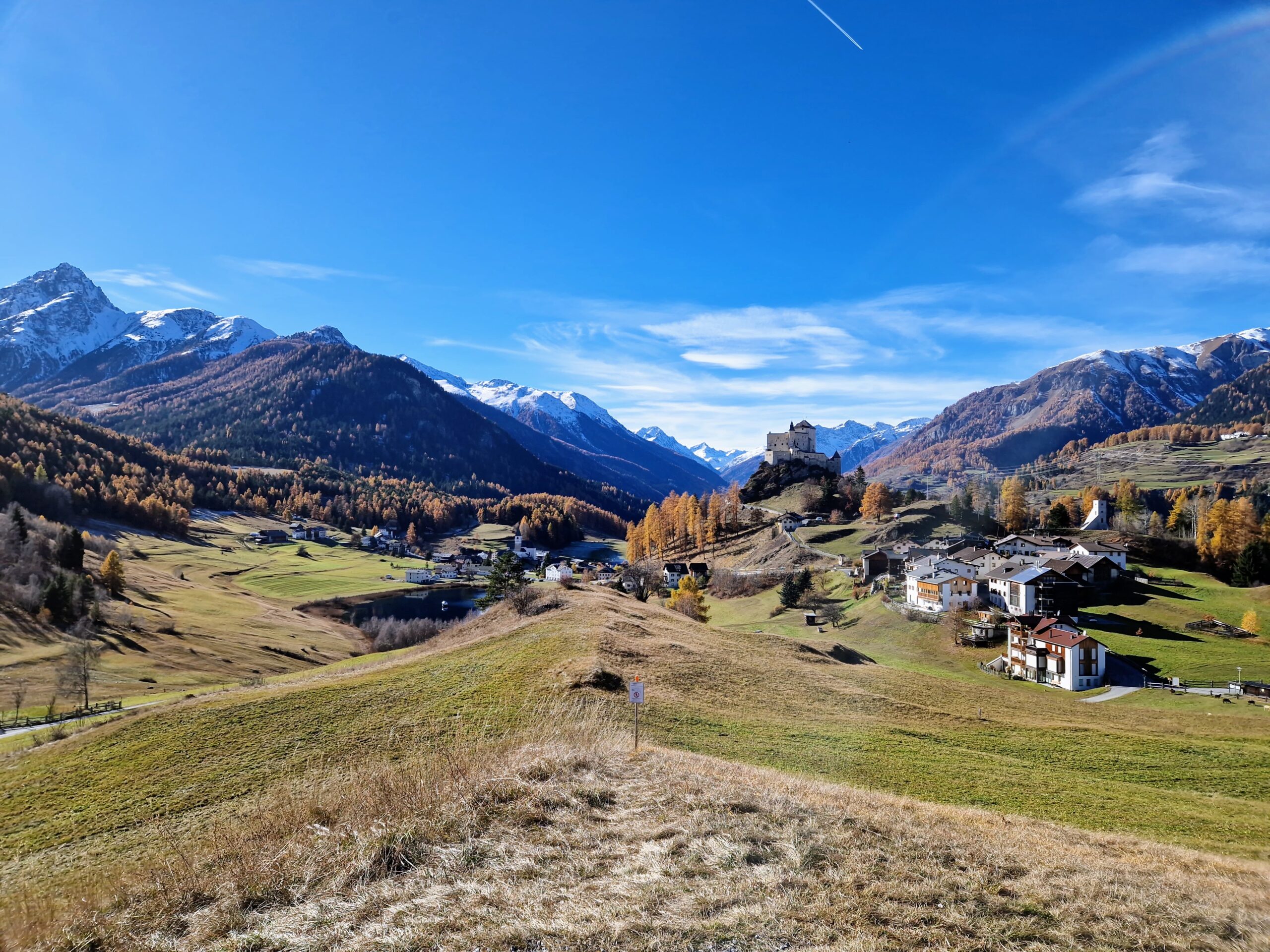 Schloss Tarasp, ziviles Traulokal in der Schweiz im Herbst